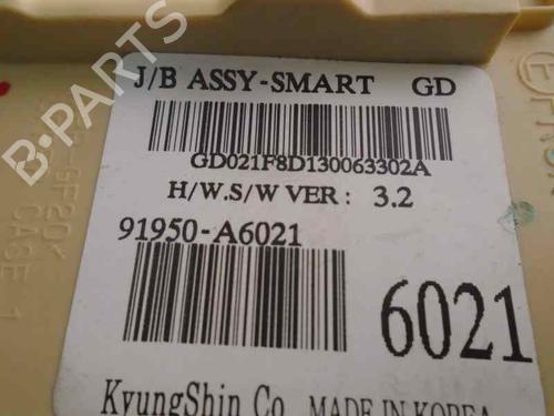 Fuse box HYUNDAI i30 (GD) | BP13468880E1