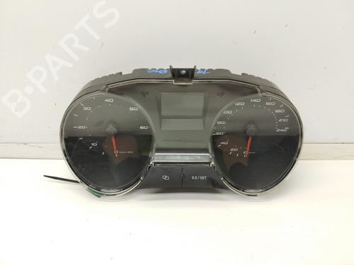 Used Instrument cluster SEAT IBIZA IV (6J5, 6P1) [2008-2017]  25051333