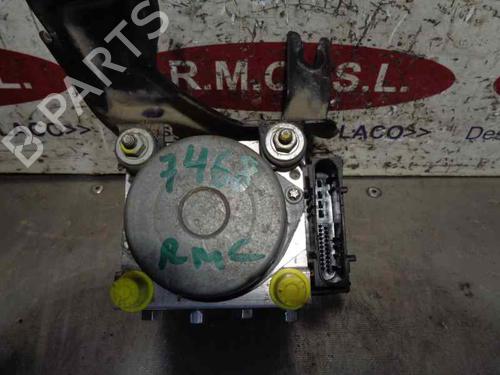 Used ABS pump RENAULT CLIO III (BR0/1, CR0/1) [2005-2014]  22957212