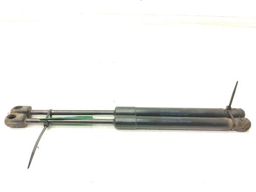 Hood lift support AUDI A6 C7 Avant (4G5, 4GD) 2.0 TFSI 4G8823359A |