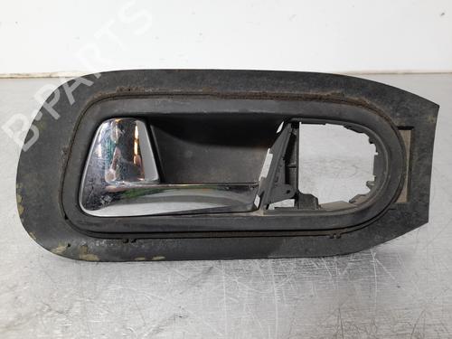 Used Front left interior door handle Front left interior door handle 13426446 13426446