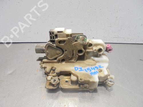 front-left-lock-nissan-pick-up-d22-25-td-4wd-electrica-4-puertas-1997-13470380 main image