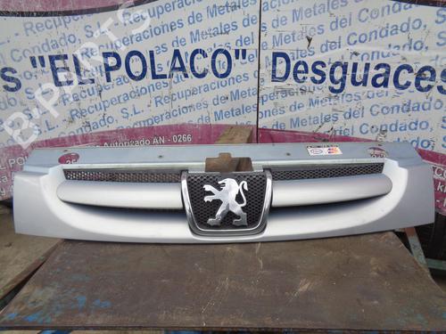 Used Grille PEUGEOT PARTNER MPV (5_, G_) 1.9 D (69 hp) 13427425