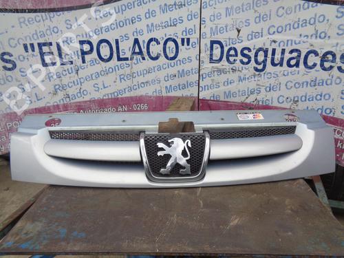 Front grille PEUGEOT PARTNER MPV (5_, G_) 1.9 D (69 hp) 13427425