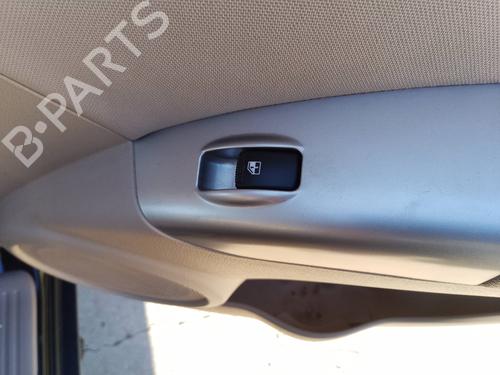 Used Right rear window switch Right rear window switch 35816694 35816694
