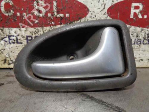 Used Rear right interior door handle Rear right interior door handle 13425529 13425529