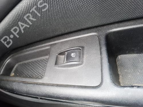 right-front-window-switch-fiat-bravo-ii-198_-2006-2007-2008-2009-2010-2011-2012-2013-2014-2015-2016-35816828 main image