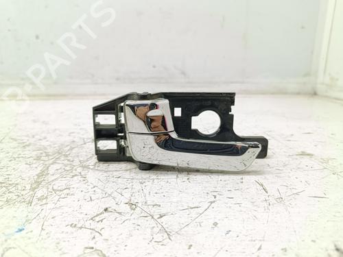 Used Rear left interior door handle Rear left interior door handle KIA SPORTAGE III (SL) 2.0 CRDi AWD (136 hp) 33548495 33548495