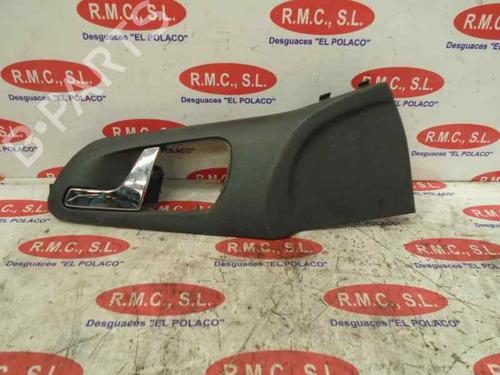 Venstre foran invendig håndtak SKODA OCTAVIA I (1U2) 1.6 (102 hp) 13469095