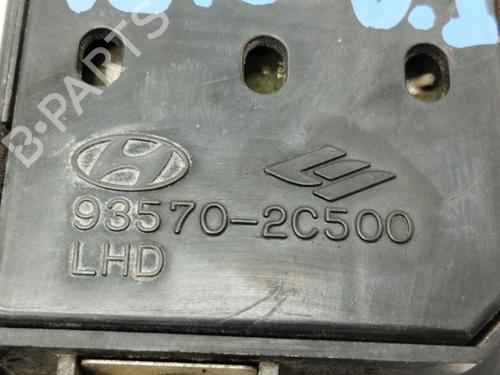Left front window switch HYUNDAI COUPE II (GK) 2.0 GLS | BP22782034I27 