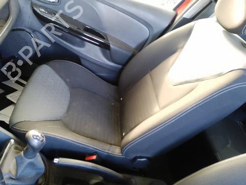 Used Right front seat Right front seat 35817822 35817822