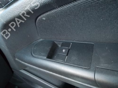 Used Right front window switch Right front window switch 35816472 35816472