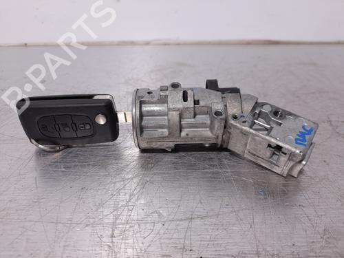 Used Ignition barrel PEUGEOT 407 (6D_) 2.0 (6DRFNB, 6DRFNE) (136 hp) 13471645