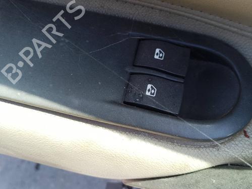 Used Left front window switch Left front window switch 35817336 35817336