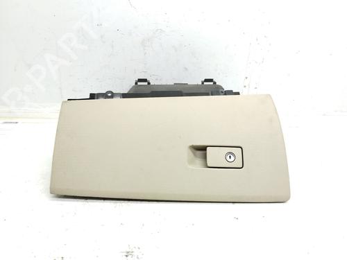 Używane Schowek pasażera VOLVO S80 I (184) D5 (163 hp) 30938602