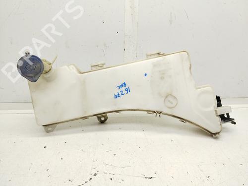 Used Windscreen washer tank PEUGEOT 3008 II SUV (MC_, MR_, MJ_, M4_) 1.5 BlueHDi 130 (131 hp) 18841806