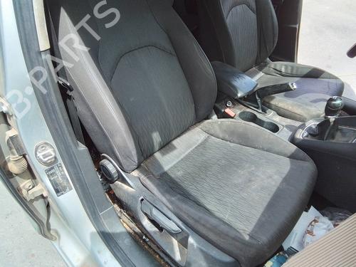Used Right front seat Right front seat 35815642 35815642