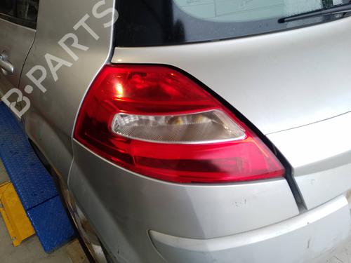 left-taillight-renault-megane-ii-saloon-lm01_-2003-35818460 main image