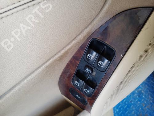 Used Left front window switch Left front window switch 35818605 35818605