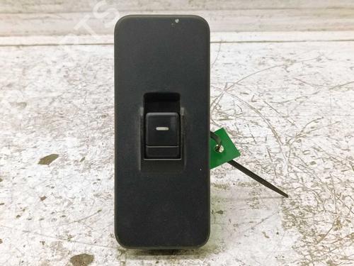 Used Right front window switch Right front window switch 38486633 38486633