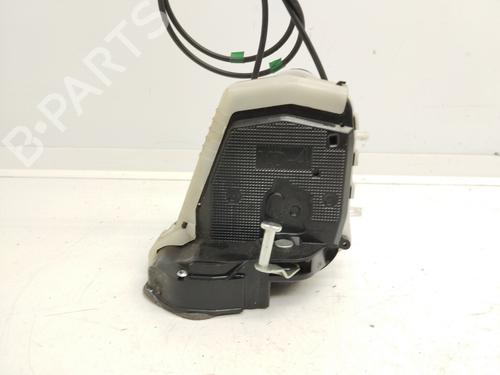 Used Rear right lock TOYOTA YARIS (_P13_) 1.5 Hybrid (NHP130_, NHP130) (101 hp) 19063424
