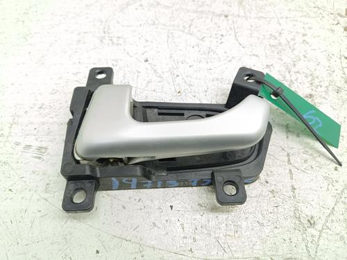 Maneta interior trasera izquierda KIA SPORTAGE IV (QL, QLE) 1.7 CRDi (116 hp) 32322167