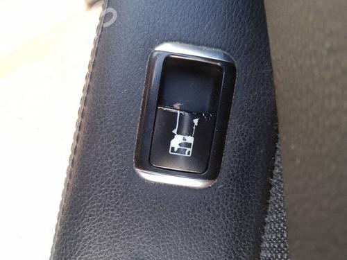 right-front-window-switch-mercedes-benz-e-class-w212-2009-2010-2011-2012-2013-2014-2015-2016-35816887 main image