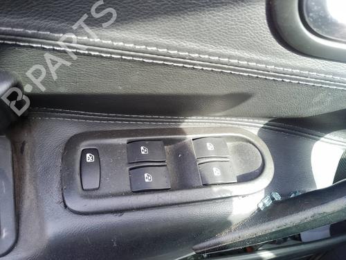 Used Left front window switch Left front window switch 35818554 35818554