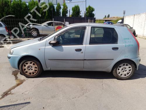 Brugte FIAT PUNTO (188_) 1.9 JTD (86 hp) 4454688