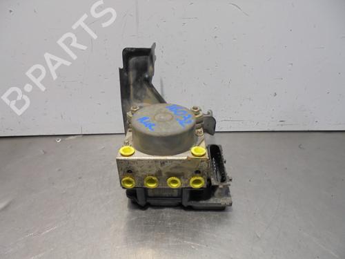 Used ABS pump RENAULT CLIO III (BR0/1, CR0/1) 1.5 dCi (C/BR0G, C/BR1G) (68 hp) 13428057