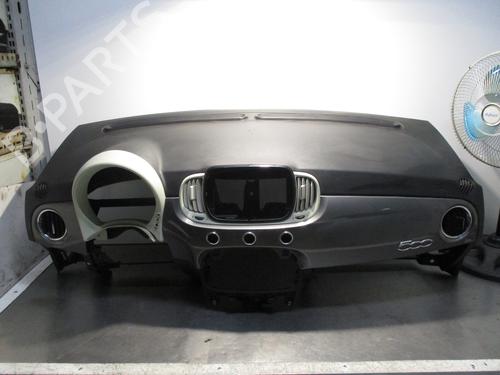 Used Dashboard FIAT 500 (312_) 1.2 (312AXA1A) (69 hp) 13470568