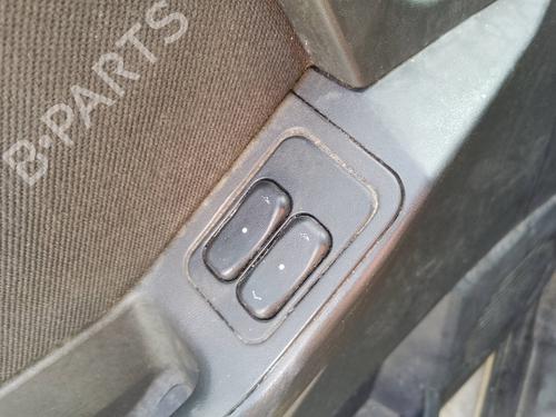 left-front-window-switch-opel-meriva-a-mpv-x03-2003-2004-2005-2006-2007-2008-2009-2010-35817261 main image