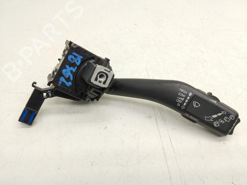 Used Steering column stalk SEAT LEON (1P1) [2005-2013]  16866555