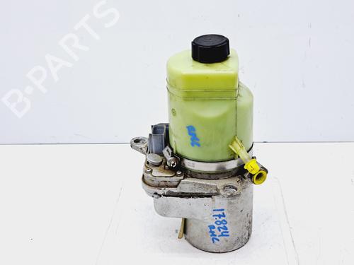 Used Steering pump FORD FOCUS II (DA_, HCP, DP) [2004-2013]  15130457