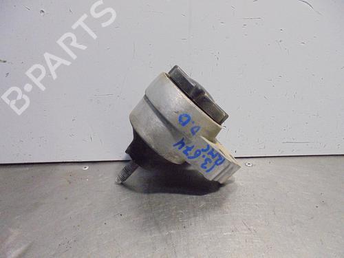 Used Engine mount FORD FOCUS I (DAW, DBW) [1998-2009]  13426195