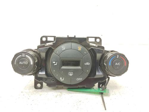Used Climate control FORD FIESTA VI (CB1, CCN) 1.0 EcoBoost (100 hp) 30909179