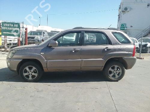 Right front fog light KIA SPORTAGE II (JE_, KM_) 2.0 CRDi | BP16906619C31 