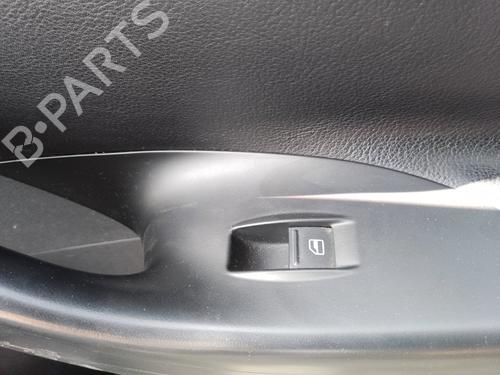 Used Right front window switch Right front window switch 35817369 35817369