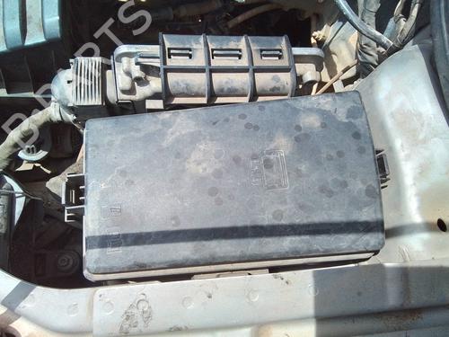 Used Fuse box Fuse box 35815643 35815643
