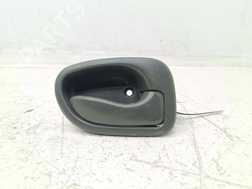 Maneta interior delantera derecha HYUNDAI ACCENT I (X-3) 1.3 i 12V (84 hp) 32144328