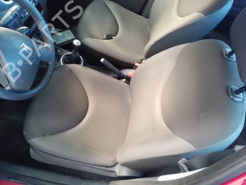 Used Left front seat Left front seat 35818232 35818232