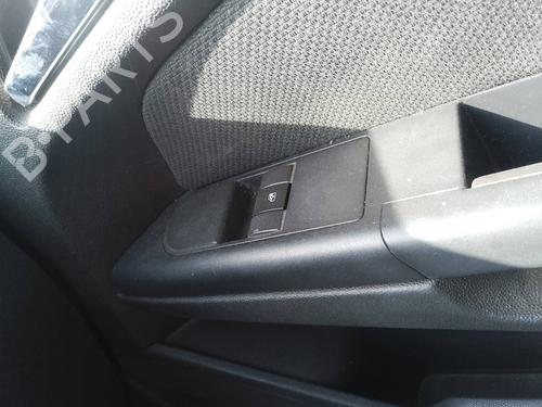 right-front-window-switch-opel-astra-h-a04-2004-2005-2006-2007-2008-2009-2010-2011-2012-2013-2014-35817328 main image