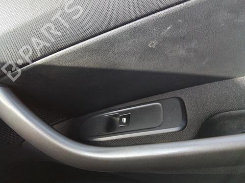Used Right front window switch Right front window switch 35816216 35816216