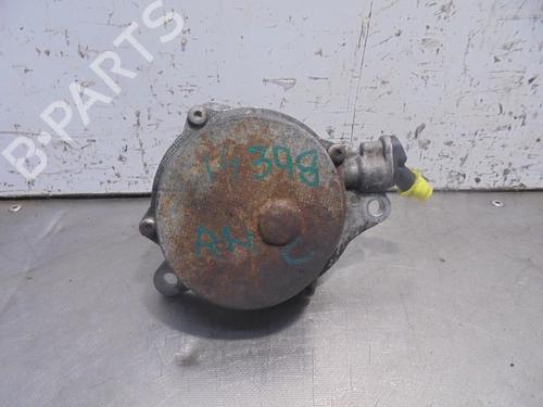 Used Vacuum pump BMW 3 (E90) 320 d (163 hp) 13462062