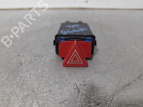 Used Warning switch AUDI A4 B5 (8D2) [1994-2001]  22901284