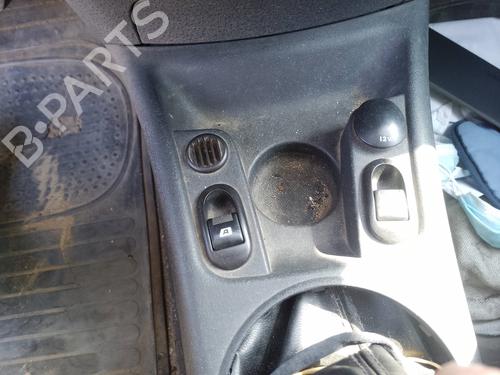 Used Left front window switch Left front window switch 35817626 35817626