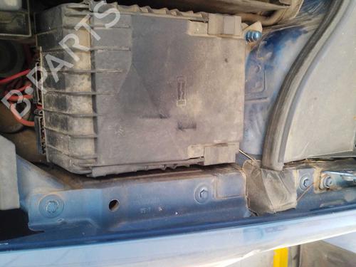 Used Fuse box Fuse box 38093632 38093632