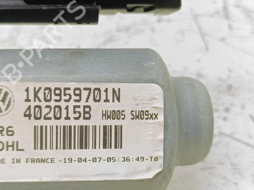 Left front window motor VW GOLF V (1K1) 1.9 TDI | BP38304793E21 - Image 4