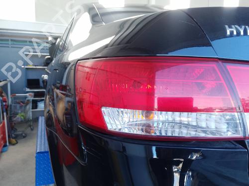 left-taillight-hyundai-sonata-v-nf-2004-2005-2006-2007-2008-2009-2010-2011-2012-2013-2014-35818185 main image
