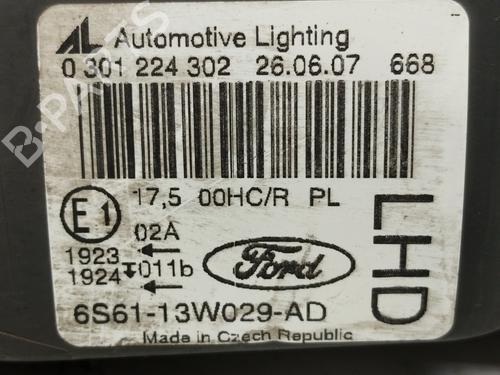 Right headlight FORD FIESTA V (JH_, JD_) 1.3 | BP26488328C29 